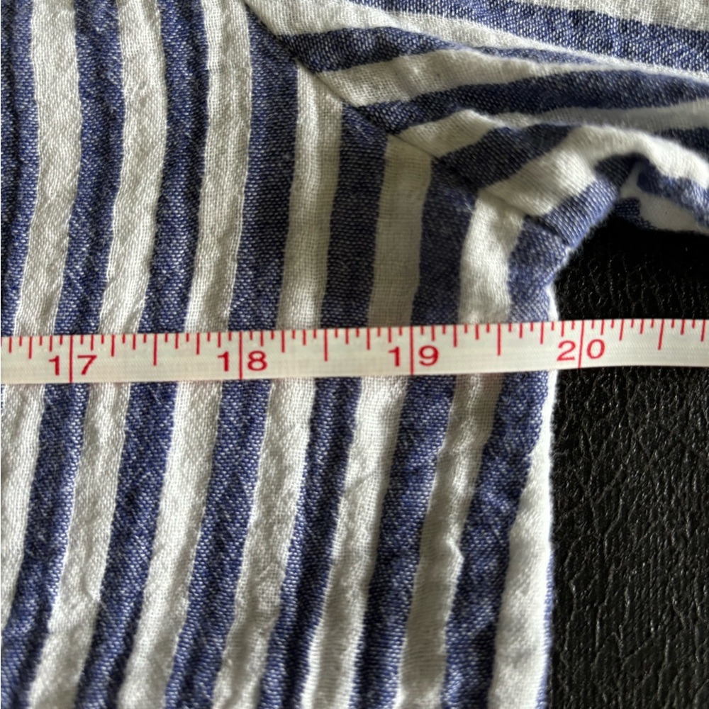 NWT Universal Thread Gauzy Pinstripe Blouse - Picture 4 of 10